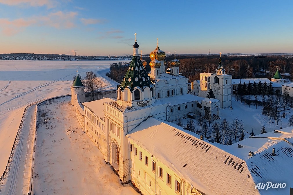 Ipatiev Monastery at winter