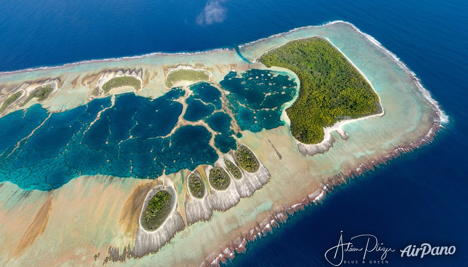 Caroline Atoll. Kiribati