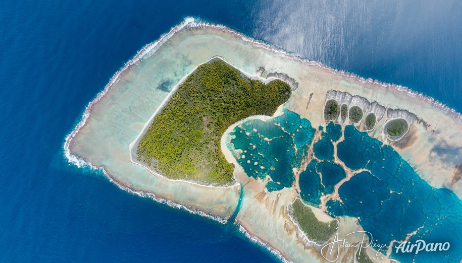 Caroline Atoll. Kiribati