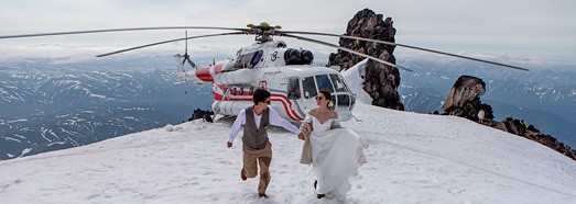 俄罗斯勘察加 火山顶上的婚礼